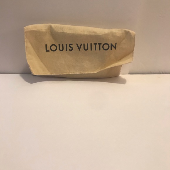 Louis Vuitton IPhone case - Picture 4 of 6